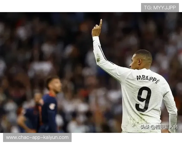 法甲：巴黎6-1狂胜蒙彼利埃，姆巴佩连场破门，法甲-姆巴佩传射帕雷德斯破门 巴黎4-1客场大胜