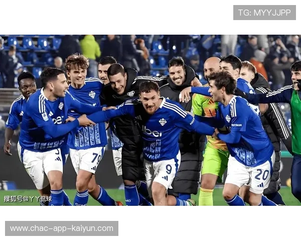 莱切在意甲联赛中成功保级，球队表现稳定。，莱切足球俱乐部现状